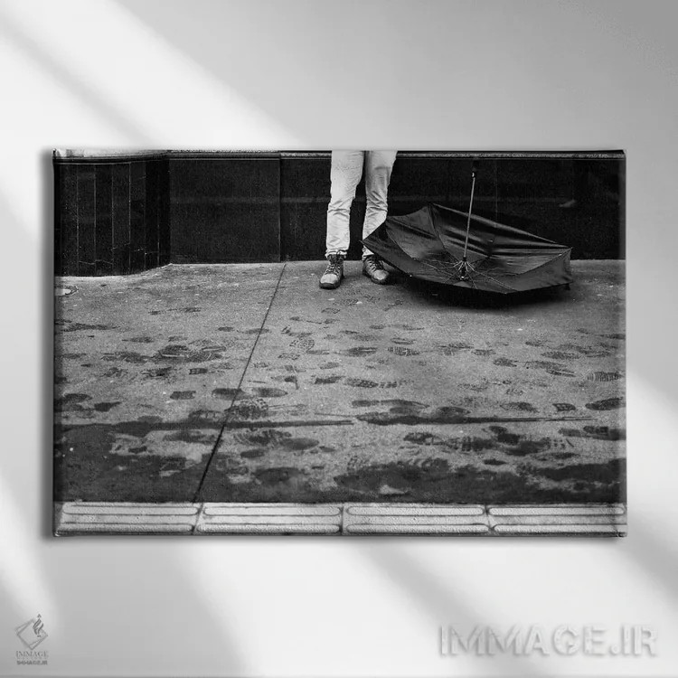تابلو دکوراتیو عکاسی خیابانی ۴۶ اثر گلاوکو منهالی - نمای روبهرو روی دیوار