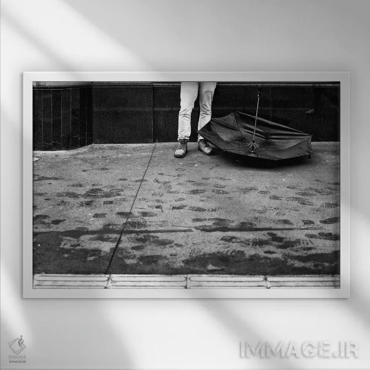 تابلو دکوراتیو عکاسی خیابانی ۴۶ اثر گلاوکو منهالی - نمای قابدار سفید