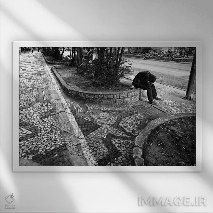 تابلو دکوراتیو عکاسی خیابانی ۵۴ اثر گلاوکو منهالی - نمای قابدار سفید