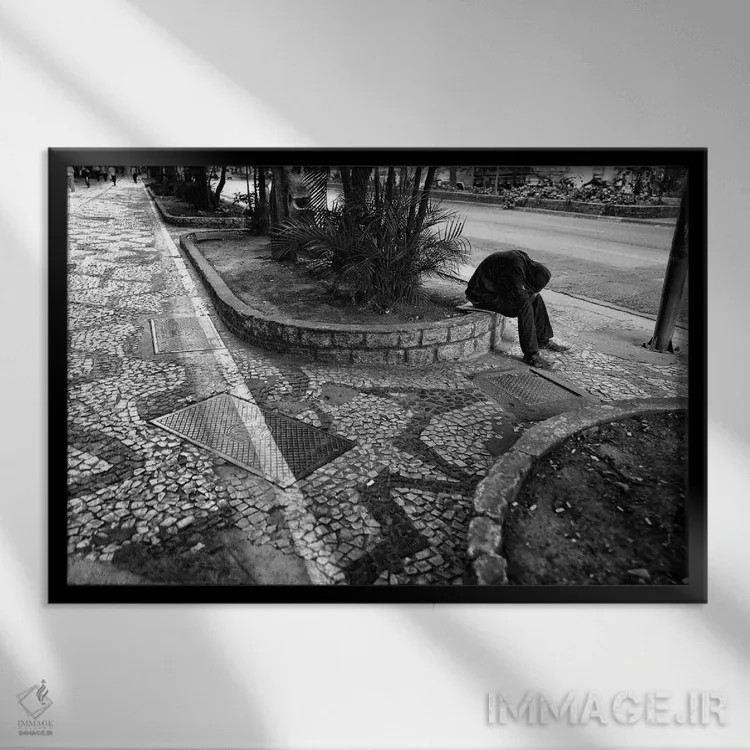 تابلو دکوراتیو عکاسی خیابانی ۵۴ اثر گلاوکو منهالی - نمای قابدار مشکی