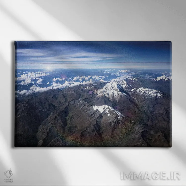 تابلو دکوراتیو کوه های آند اثر گلاوکو منهالی - نمای روبهرو روی دیوار