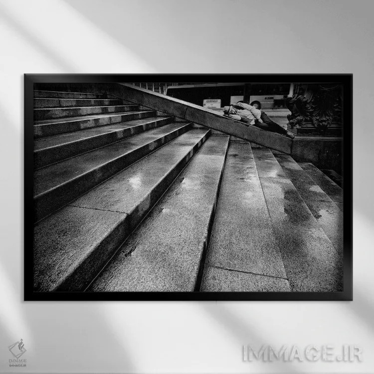 تابلو دکوراتیو عکاسی خیابانی ۴۹ اثر گلاوکو منهالی - نمای قابدار مشکی