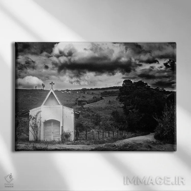 تابلو دکوراتیو کلیسای کوچک اثر گلاوکو منهالی - نمای روبهرو روی دیوار