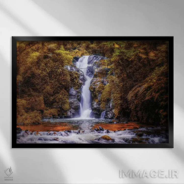 تابلو دکوراتیو آبشار III اثر گلاوکو منهالی - نمای قابدار مشکی