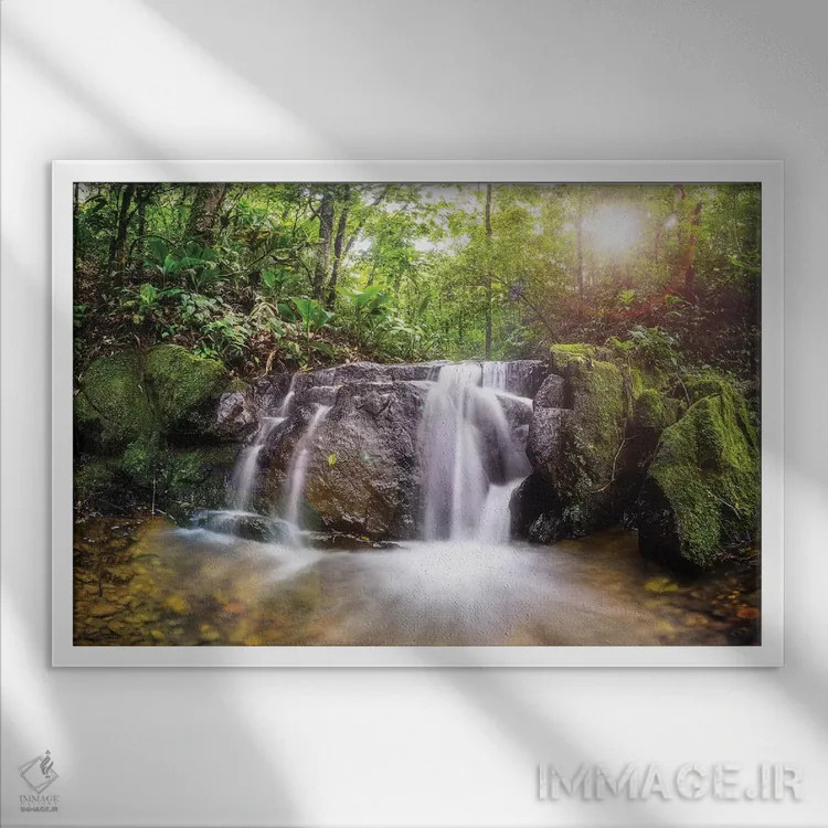 تابلو دکوراتیو آبشار I اثر گلاوکو منهالی - نمای قابدار سفید