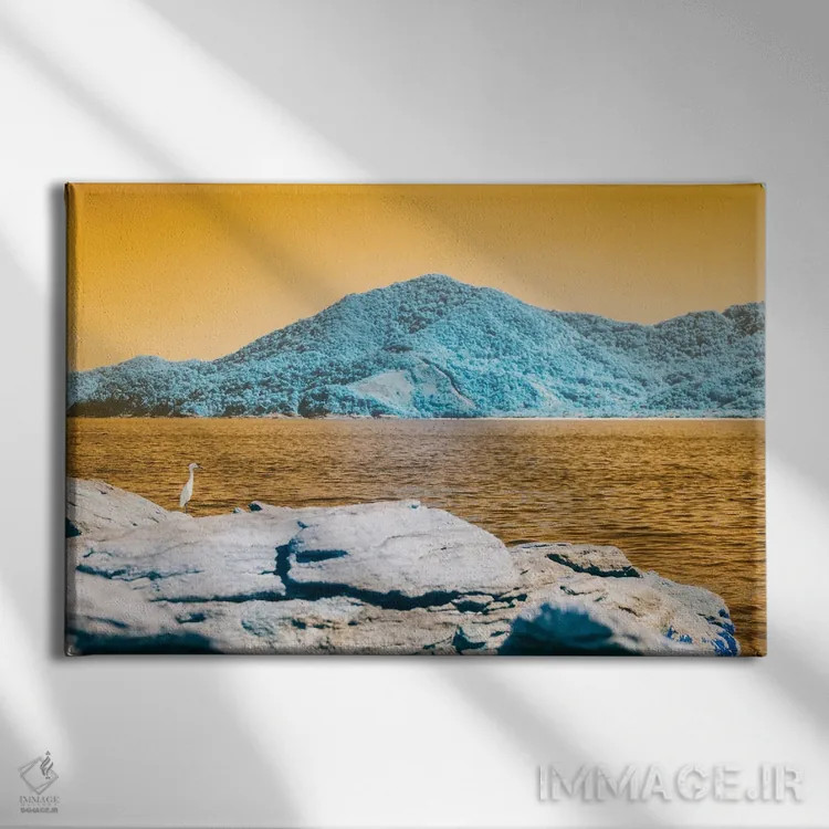 تابلو دکوراتیو نظر به موقع اثر گلاوکو منهالی - نمای روبهرو روی دیوار