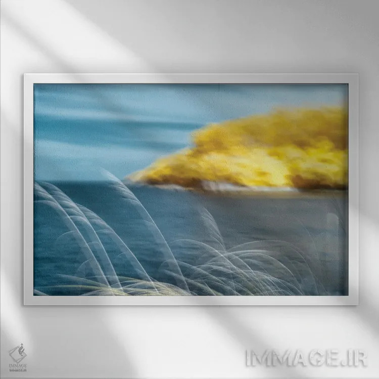 تابلو دکوراتیو واقعیت خنده اثر گلاوکو منهالی - نمای قابدار سفید