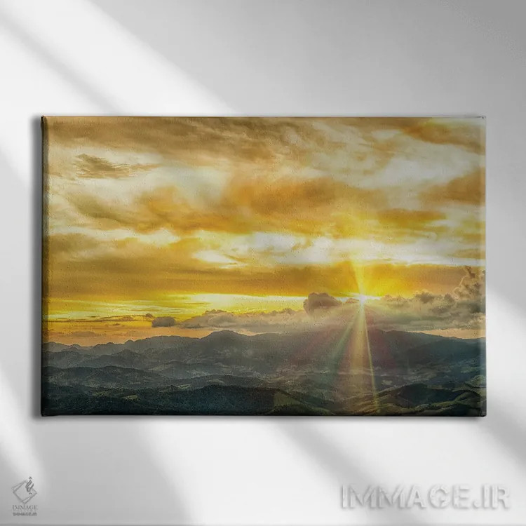 تابلو دکوراتیو ساعت طلایی اثر گلاوکو منهالی - نمای روبهرو روی دیوار