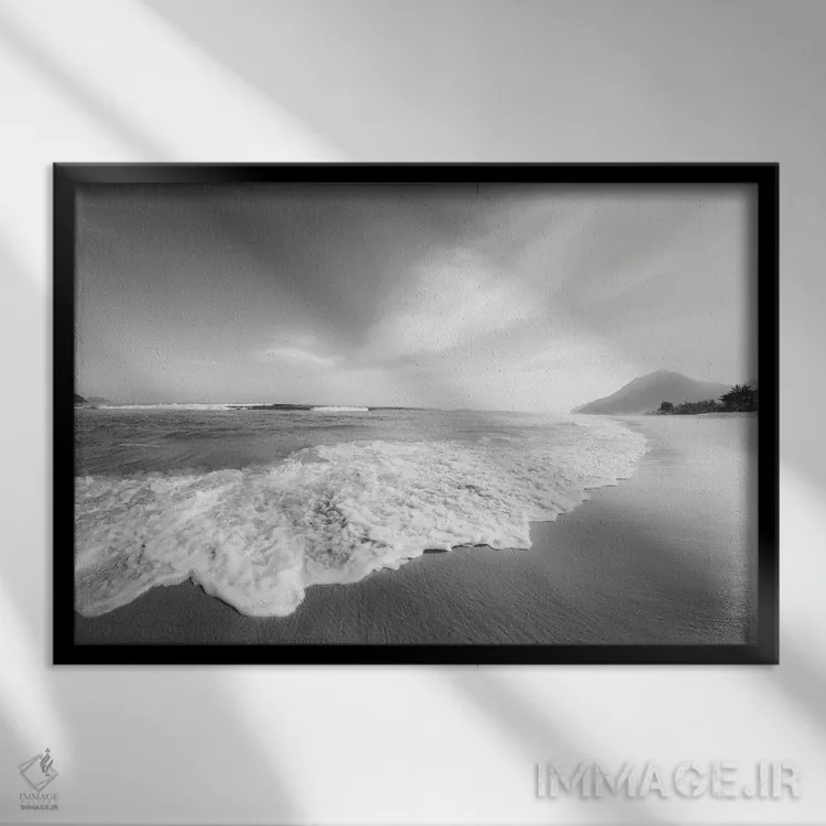 تابلو دکوراتیو ساحل رویایی اثر گلاوکو منهالی - نمای قابدار مشکی
