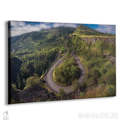تابلو دکوراتیو curving Historic Columbia River Highway below the Rowena Plate… اثر گری لوهم - نمای پرسپکتیو محصول