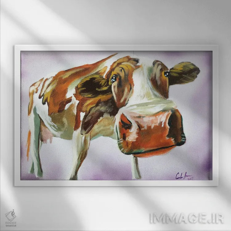 تابلو دکوراتیو گاو قهوه ای و سفید اثر گوردون بروس - نمای قابدار سفید