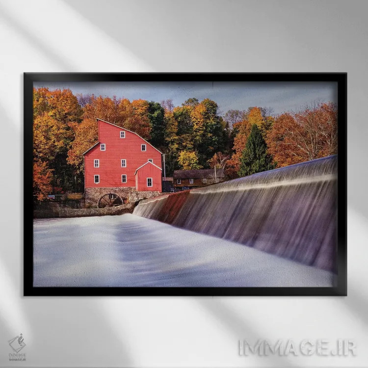 تابلو دکوراتیو آسیاب قرمز تاریخی در پاییز، کلینتون، نیوجرسی اثر جورج اوزه - نمای قابدار مشکی