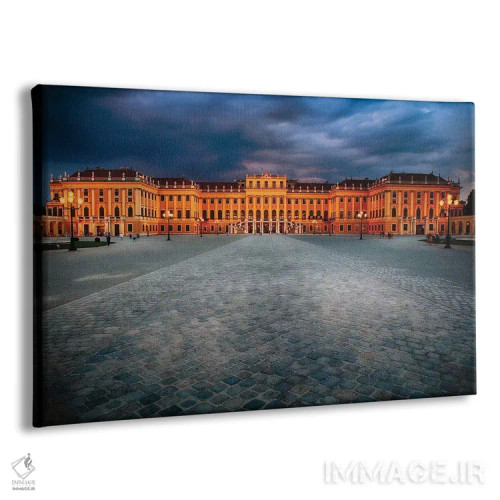 تابلو دکوراتیو نمای ورودی اصلی کاخ شون برون در شب اثر جورج اوزه - نمای پرسپکتیو محصول