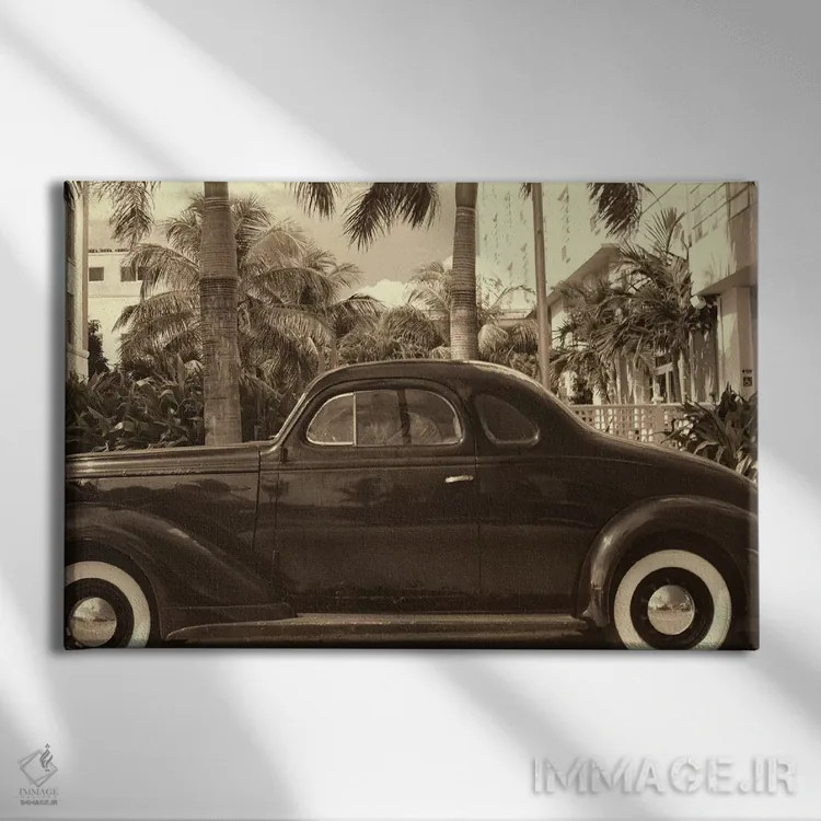 تابلو دکوراتیو ماشین قدیمی در بلوار ساحلی، میامی بیچ، فلوریدا اثر جورج اوزه - نمای روبهرو روی دیوار