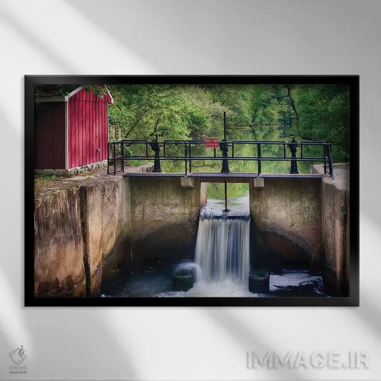 تابلو دکوراتیو صحنه قفل کانال در بهار اثر جورج اوزه - نمای قابدار مشکی