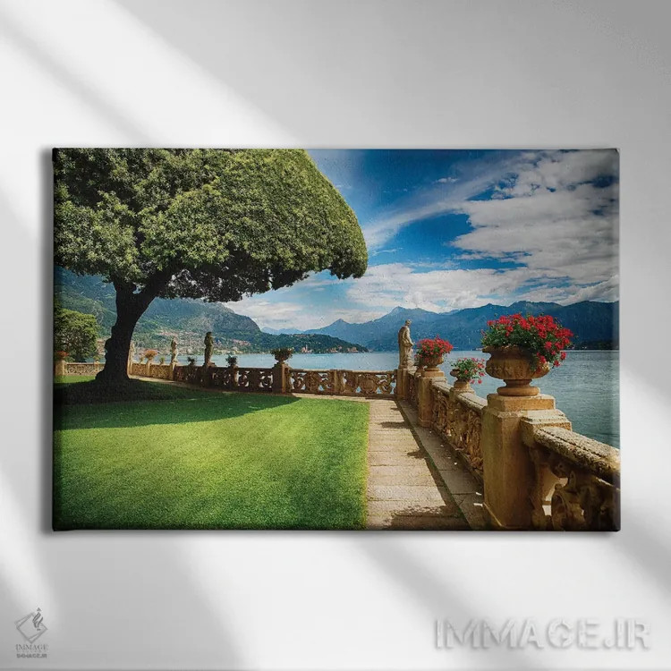 تابلو دکوراتیو تراس ویلا در کنار دریاچه کومو، لومباردی، ایتالیا اثر جورج اوزه - نمای روبهرو روی دیوار
