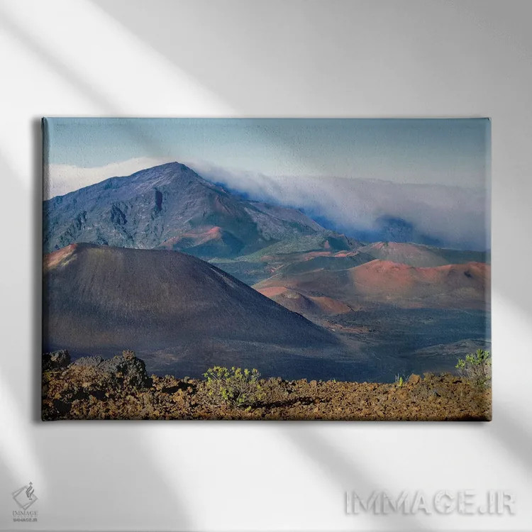 تابلو دکوراتیو آتشفشان های پارک ملی هالئاکالا، مائوئی، هاوایی اثر جورج اوزه - نمای روبهرو روی دیوار
