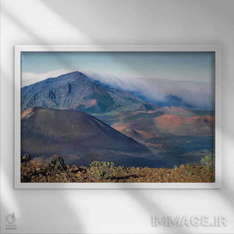تابلو دکوراتیو آتشفشان های پارک ملی هالئاکالا، مائوئی، هاوایی اثر جورج اوزه - نمای قابدار سفید