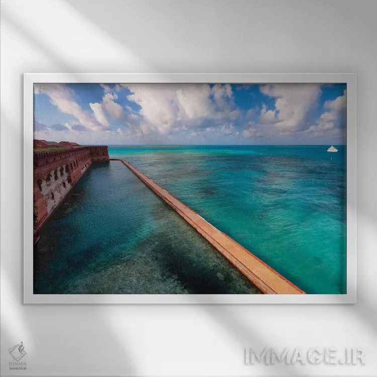 تابلو دکوراتیو دیوارهای دژ جفرسون، درای تورتوگاس، فلوریدا اثر جورج اوزه - نمای قابدار سفید