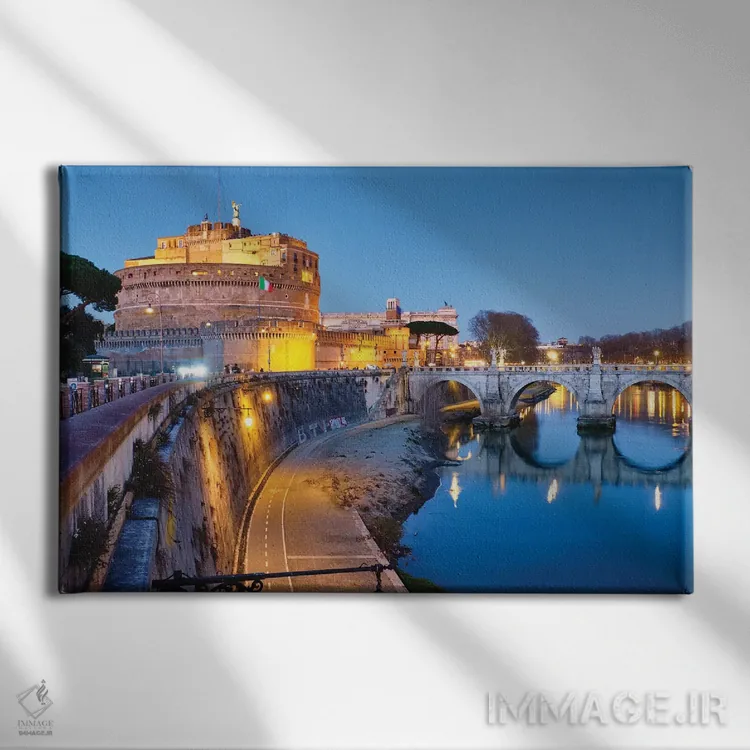 تابلو دکوراتیو دژ فرشته مقدس روشن شده در گرگ و میش، رم، لاتزیو، ایتالیا اثر جورج اوزه - نمای روبهرو روی دیوار