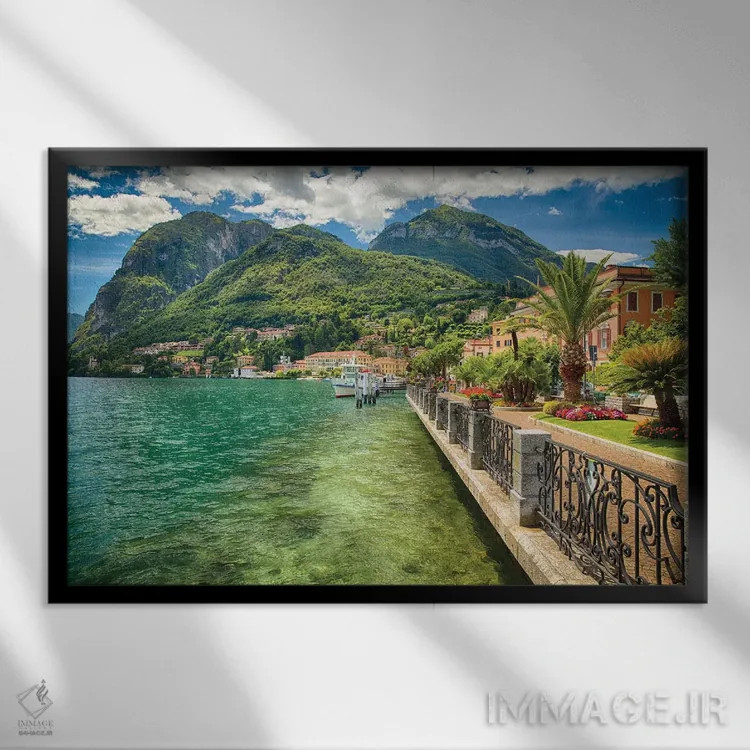 تابلو دکوراتیو نمای پیاده روی ساحلی، مناجیو، دریاچه کومو، لومباردی، ایتالیا اثر جورج اوزه - نمای قابدار مشکی
