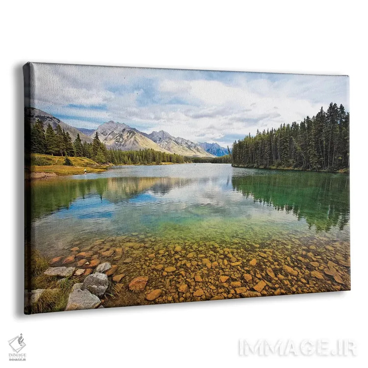 تابلو دکوراتیو آرامش دریاچه جانسون، بنف، کانادا اثر جورج اوزه - نمای پرسپکتیو محصول