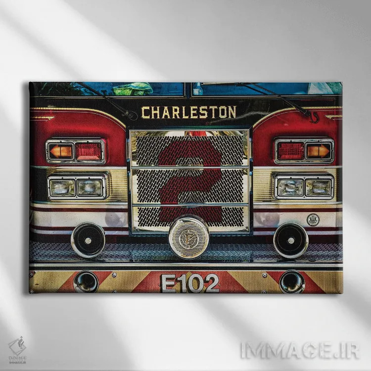 تابلو دکوراتیو نمای نزدیک جلوی ماشین آتش نشانی چارلستون اثر جورج اوزه - نمای روبهرو روی دیوار