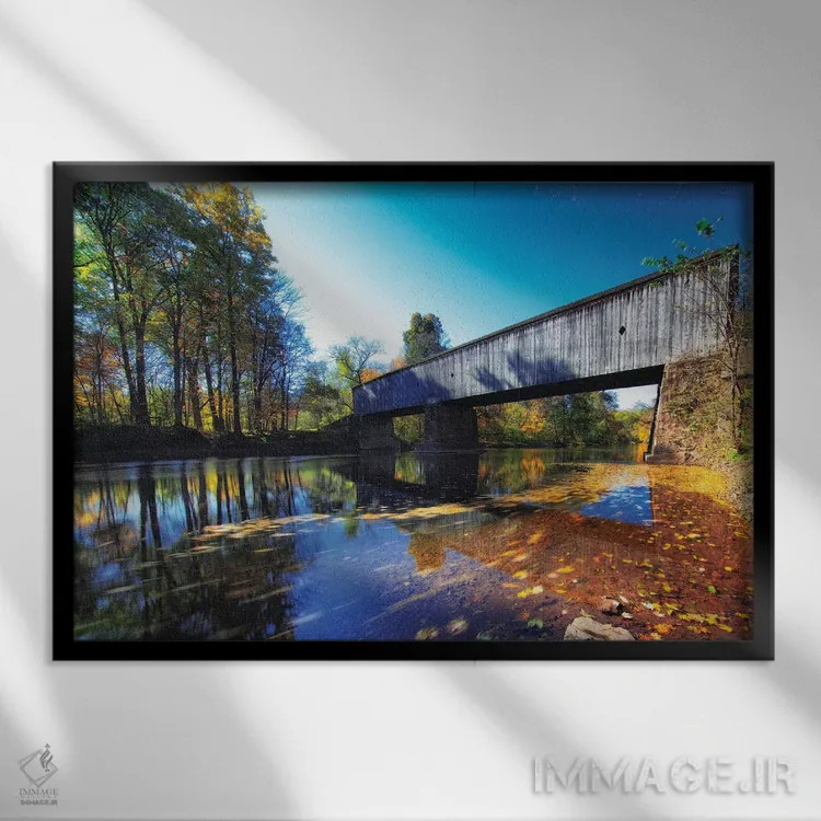 تابلو دکوراتیو منظره پاییزی در پل سرپوشیده شوفیلد فورد اثر جورج اوزه - نمای قابدار مشکی