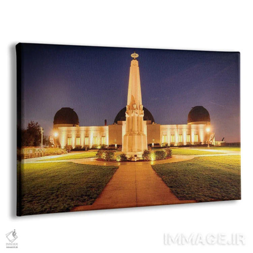 تابلو دکوراتیو رصدخانه گریفیت در شب، لس آنجلس، کالیفرنیا اثر جورج اوزه - نمای پرسپکتیو محصول