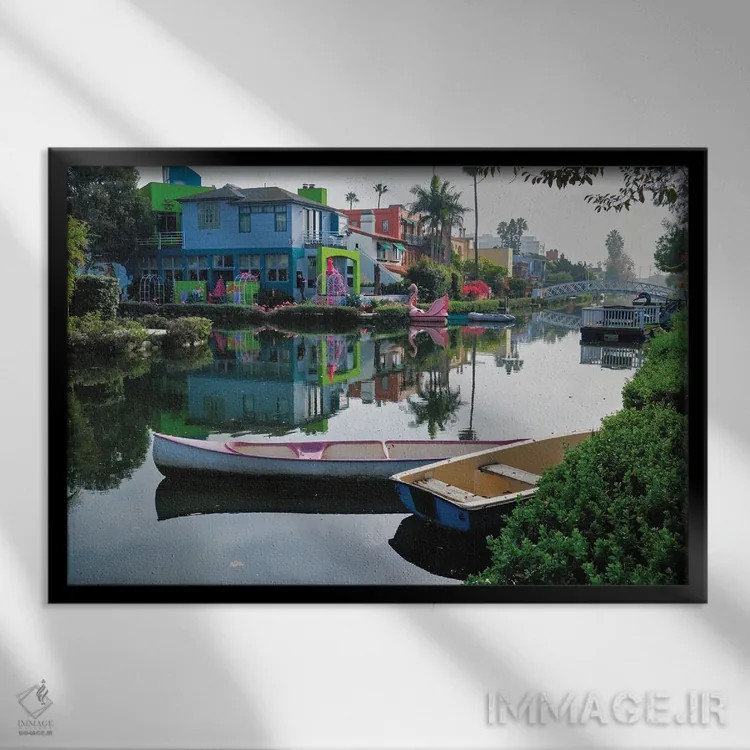 تابلو دکوراتیو صبح آرام در کانال ونیز، لس آنجلس اثر جورج اوزه - نمای قابدار مشکی