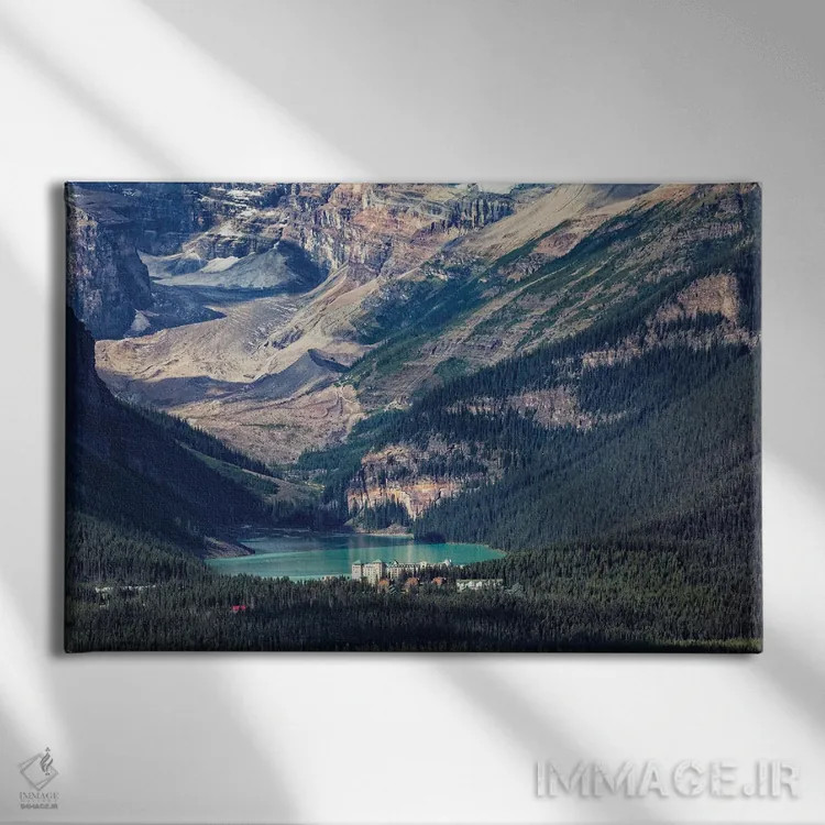 تابلو دکوراتیو نمای بالا از شاتو دریاچه لوئیز، آلبرتا، کانادا اثر جورج اوزه - نمای روبهرو روی دیوار