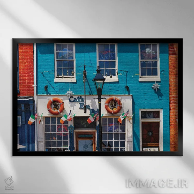تابلو دکوراتیو نمای رنگارنگ میخانه در فلز پوینت، بالتیمور، مریلند اثر جورج اوزه - نمای قابدار مشکی