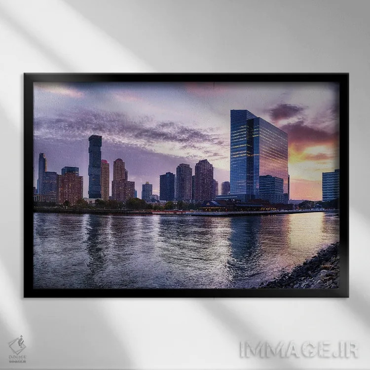 تابلو دکوراتیو نمای خط افق نیوپورت در جرسی سیتی هنگام غروب اثر جورج اوزه - نمای قابدار مشکی