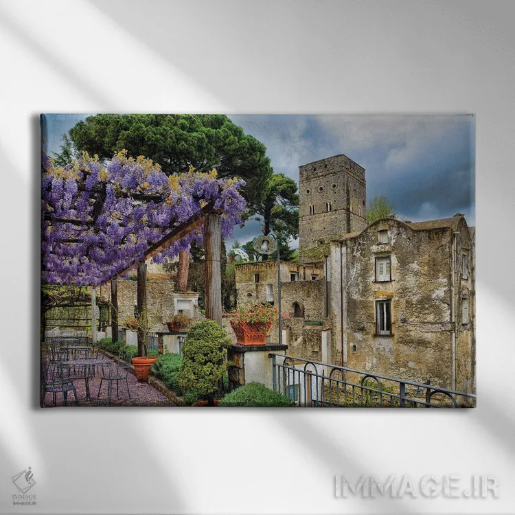 تابلو دکوراتیو شکوفایی گلیسین، ویلا روفولو، راولو، استان سالرنو، ایتالیا اثر جورج اوزه - نمای روبهرو روی دیوار