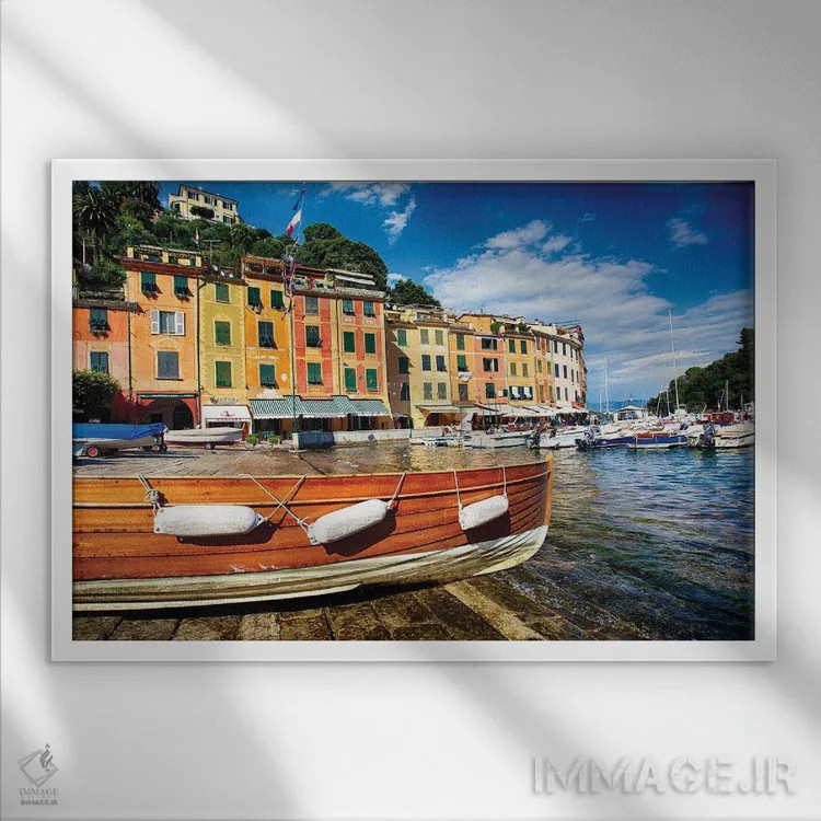 تابلو دکوراتیو ساختمان ها در بندر، پورتوفینو، لیگوریا، ایتالیا اثر جورج اوزه - نمای قابدار سفید