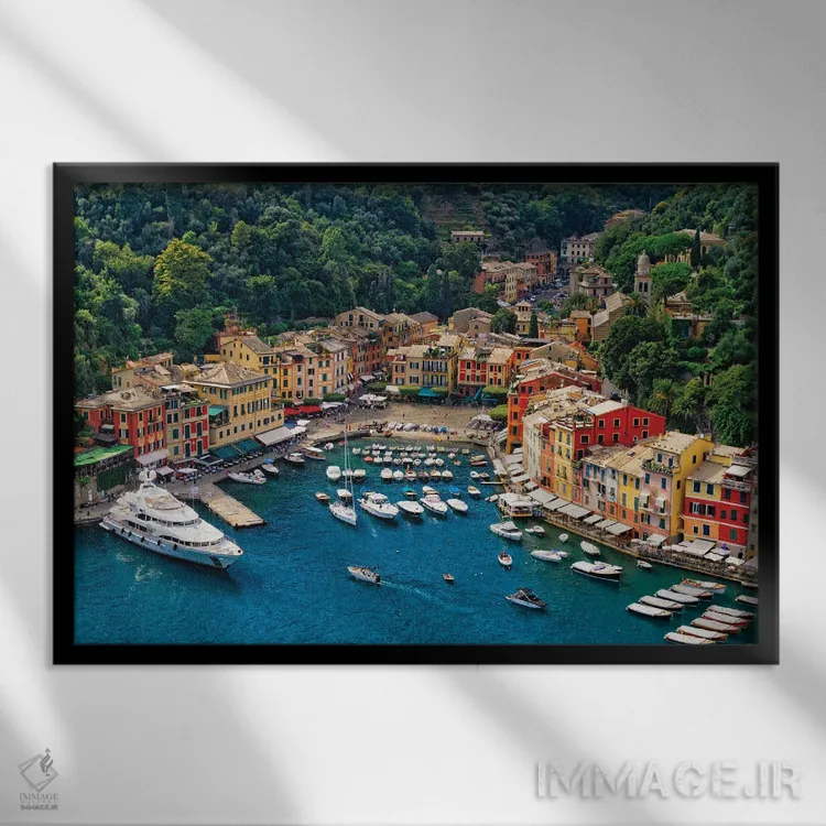 تابلو دکوراتیو بندر کوچک با قایق ها و قایق های تفریحی، پورتوفینو، لیگوریا، ا… اثر جورج اوزه - نمای قابدار مشکی