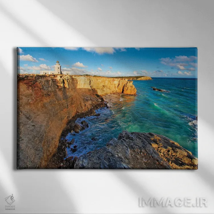 تابلو دکوراتیو فانوس دریایی د لس موریوس، کابو روخو، پورتوریکو اثر جورج اوزه - نمای روبهرو روی دیوار