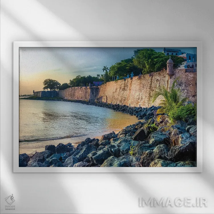 تابلو دکوراتیو دیوارهای سن خوان قدیمی، پورتوریکو اثر جورج اوزه - نمای قابدار سفید