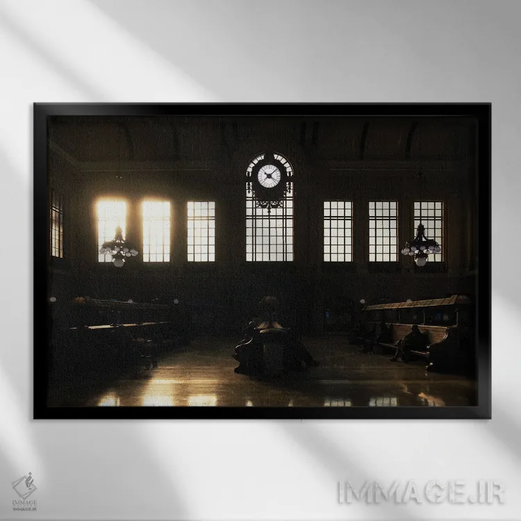 تابلو دکوراتیو انتظار برای قطار در ترمینال هوبوکن اثر جورج اوزه - نمای قابدار مشکی