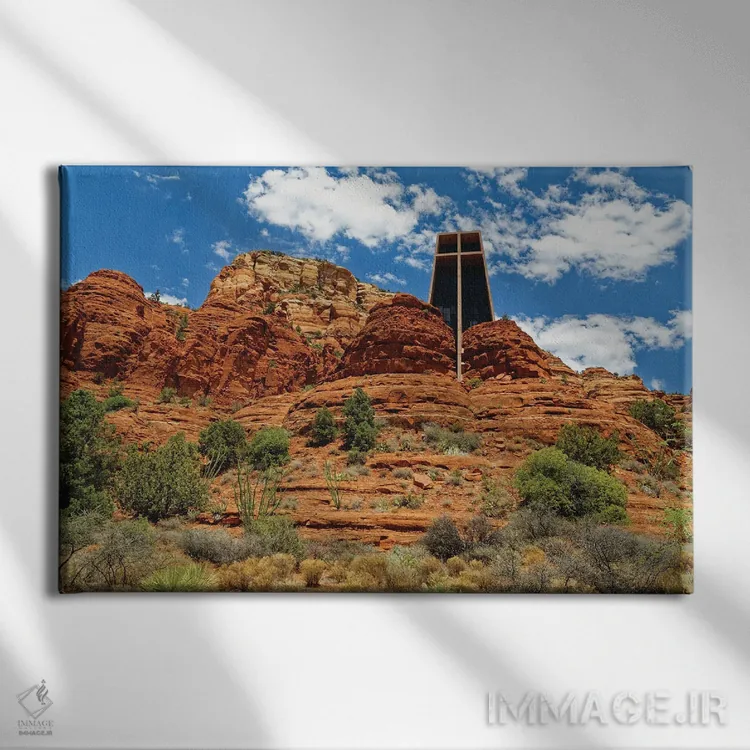 تابلو دکوراتیو کلیسای مقدس صلیب، سدونا، آریزونا اثر جورج اوزه - نمای روبهرو روی دیوار