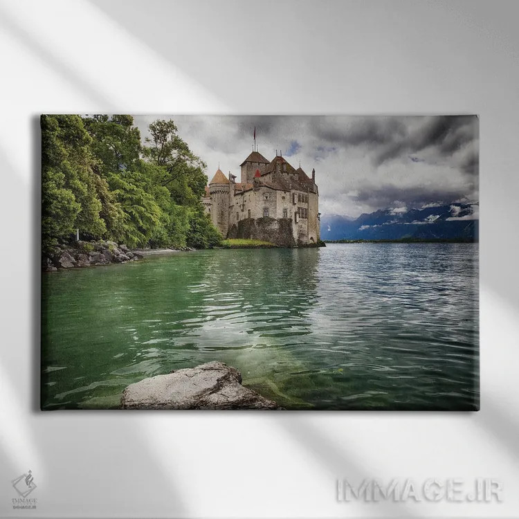 تابلو دکوراتیو قلعه ای بر روی دریاچه ژنو، سوئیس اثر جورج اوزه - نمای روبهرو روی دیوار