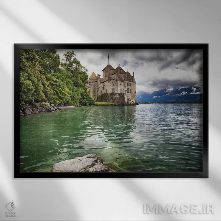 تابلو دکوراتیو قلعه ای بر روی دریاچه ژنو، سوئیس اثر جورج اوزه - نمای قابدار مشکی