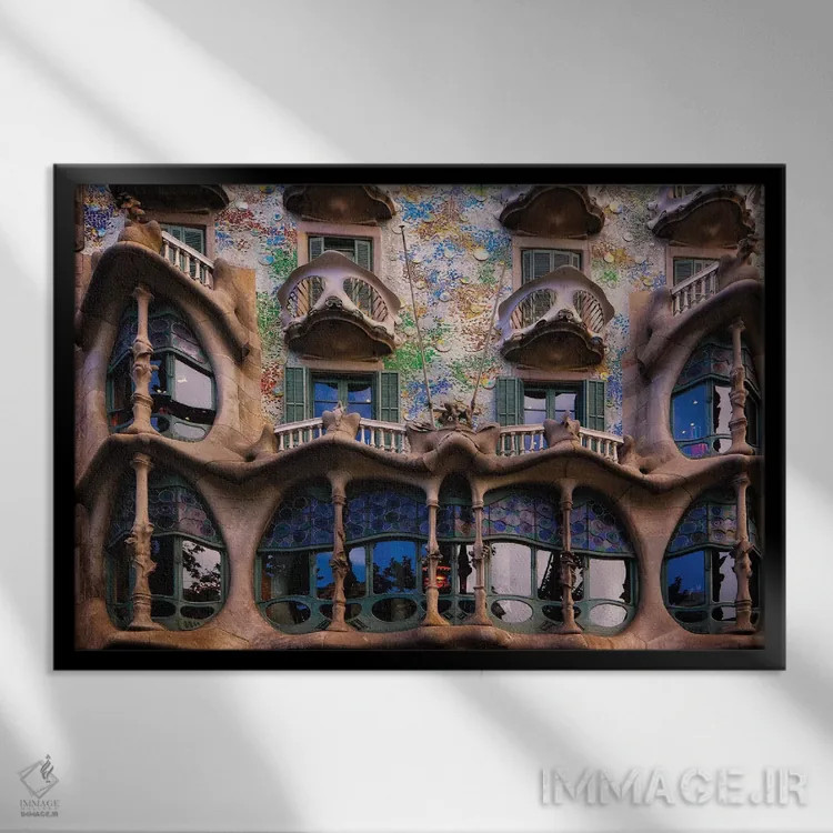 تابلو دکوراتیو نما کازا باتیو، بارسلون، کاتالونیا، اسپانیا اثر جورج اوزه - نمای قابدار مشکی
