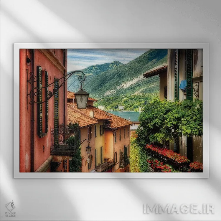 تابلو دکوراتیو نمای بالا از خیابان با بالکن ها، بلاشو، دریاچه کومو، لمباردی… اثر جورج اوزه - نمای قابدار سفید