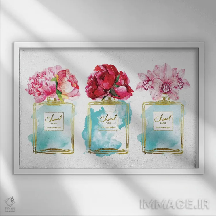 تابلو دکوراتیو سه گانه عطر در طلایی و آبی ها اثر آماندا گرینوود - نمای قابدار سفید