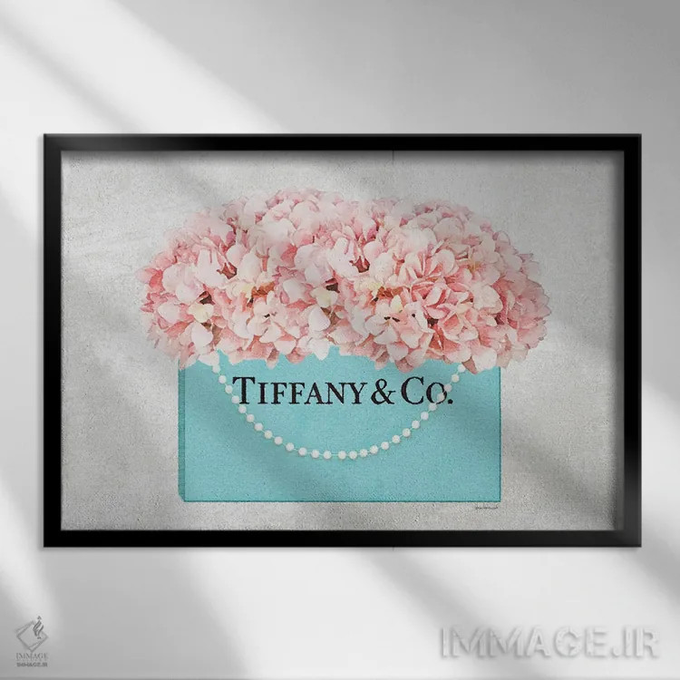 تابلو دکوراتیو کیف خرید فیروزه ای با دسته مرواریدی و گل ادریسی هلویی با… اثر آماندا گرینوود - نمای قابدار مشکی