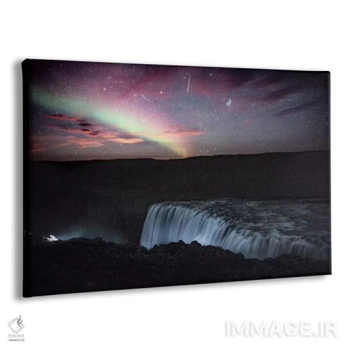 تابلو دکوراتیو شفق قطبی، شهاب سنگ، ماه در حال طلوع اثر لوک آنتونی گرم - نمای پرسپکتیو محصول