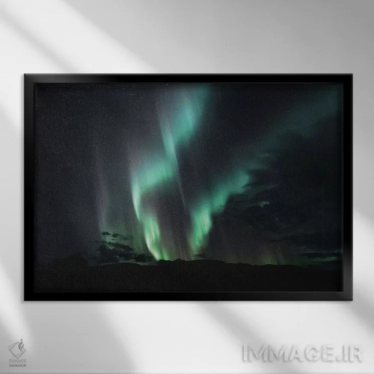 تابلو دکوراتیو ایسلند - ۳ اثر لوک آنتونی گرم - نمای قابدار مشکی