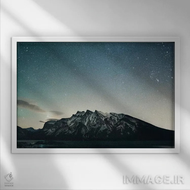 تابلو دکوراتیو دریاچه مینووانکا، بریتیش کلمبیا اثر لوک آنتونی گرم - نمای قابدار سفید