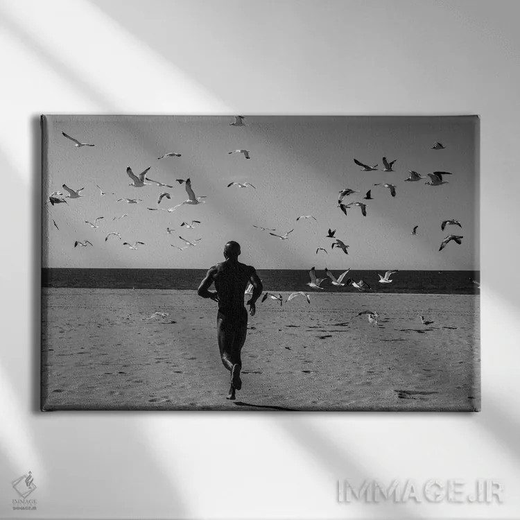 تابلو دکوراتیو ویکتور همراه پرندگان اثر گرگوری پرسکات - نمای روبهرو روی دیوار